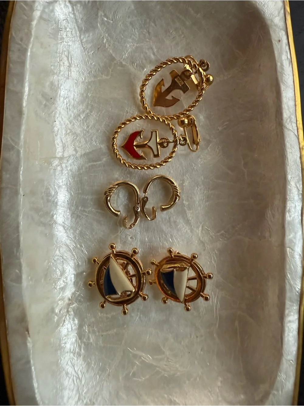 Vintage Avon Nautical Gold Tone Enamel Clip On Earrings Set